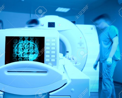 44232657-MRI-scan-on-the-monitor-of-patient-s-head-Stock-Photo